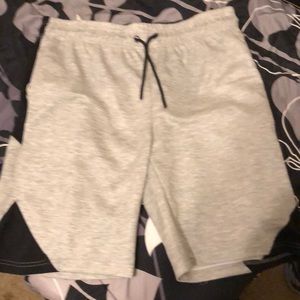 Men’s L Athletics Shorts